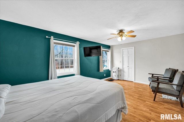 104 HAWTHORNE Court, Dahinda, IL 61428