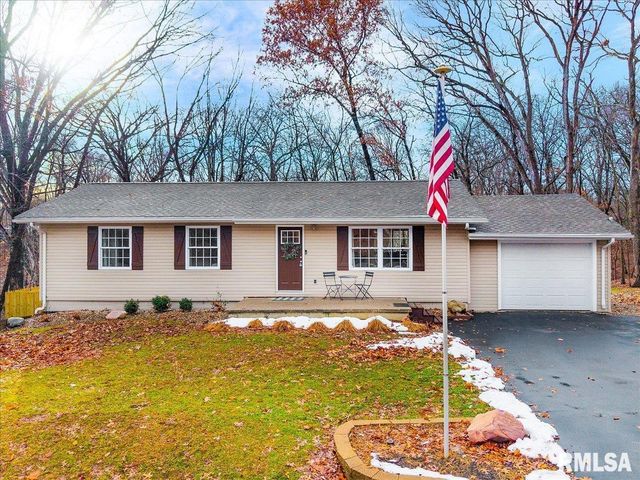 104 HAWTHORNE Court, Dahinda, IL 61428