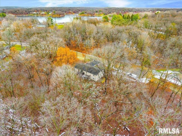 104 HAWTHORNE Court, Dahinda, IL 61428