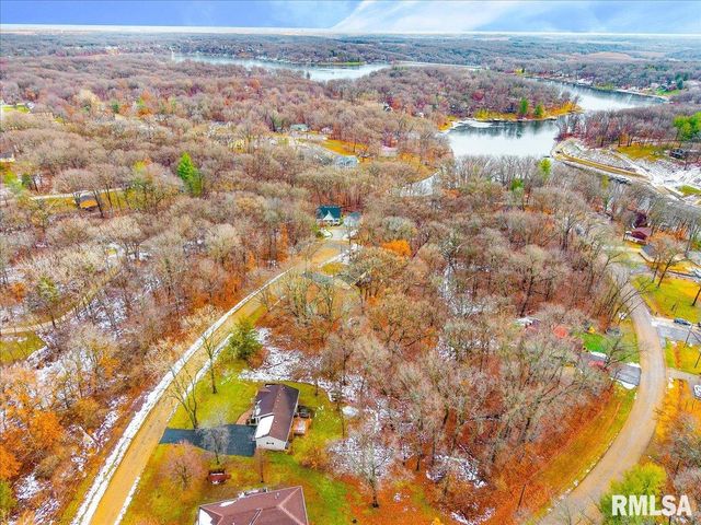 104 HAWTHORNE Court, Dahinda, IL 61428