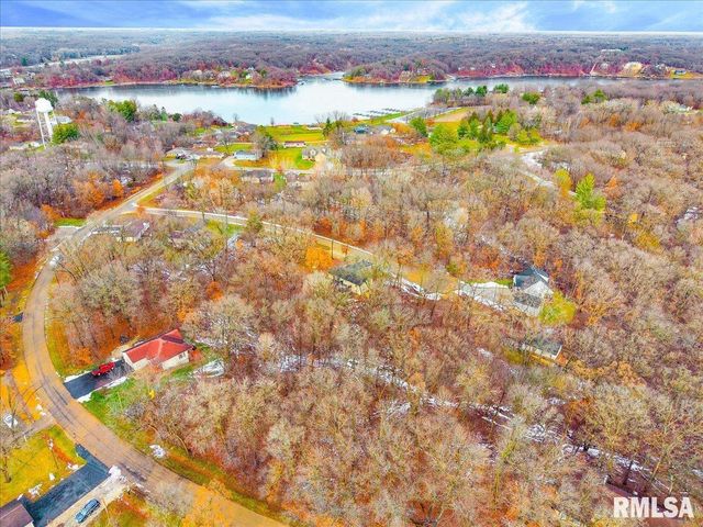 104 HAWTHORNE Court, Dahinda, IL 61428