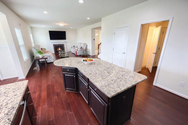 1218 ALTA VISTA WAY, Seven Valleys, PA 17360