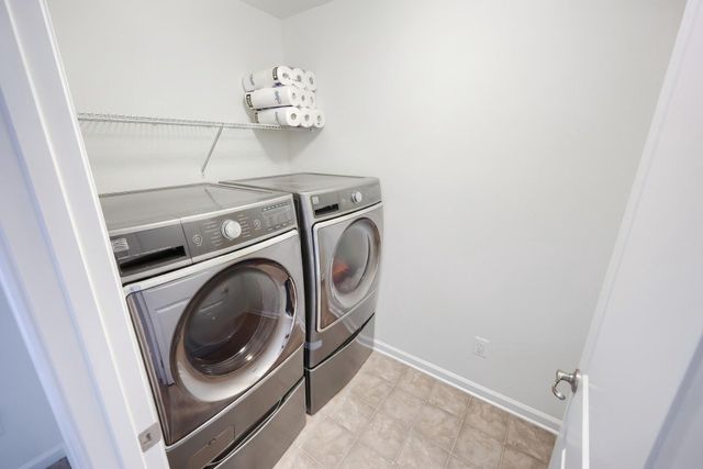1218 ALTA VISTA WAY, Seven Valleys, PA 17360