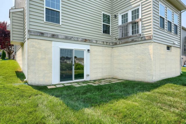 1218 ALTA VISTA WAY, Seven Valleys, PA 17360