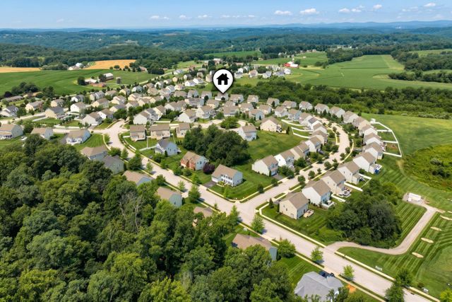 1218 ALTA VISTA WAY, Seven Valleys, PA 17360