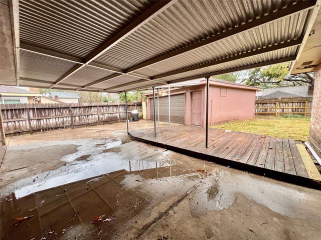 23111 Bayleaf Drive, Spring, TX 77373