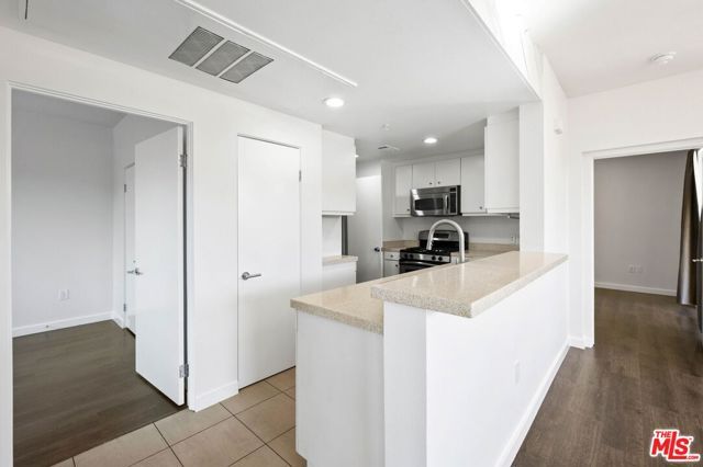 910 E Palm Canyon Drive 205, Palm Springs, CA 92264