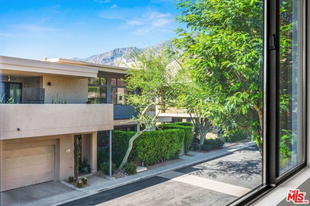 910 E Palm Canyon Drive 205, Palm Springs, CA 92264