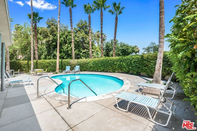 910 E Palm Canyon Drive 205, Palm Springs, CA 92264