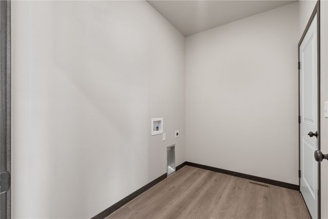 5021 Bluestem Street SW, Kalona, IA 52247