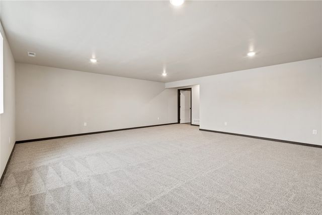 5021 Bluestem Street SW, Kalona, IA 52247