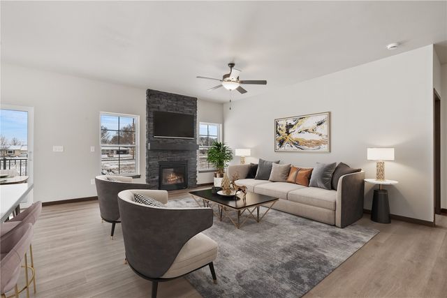 5021 Bluestem Street SW, Kalona, IA 52247