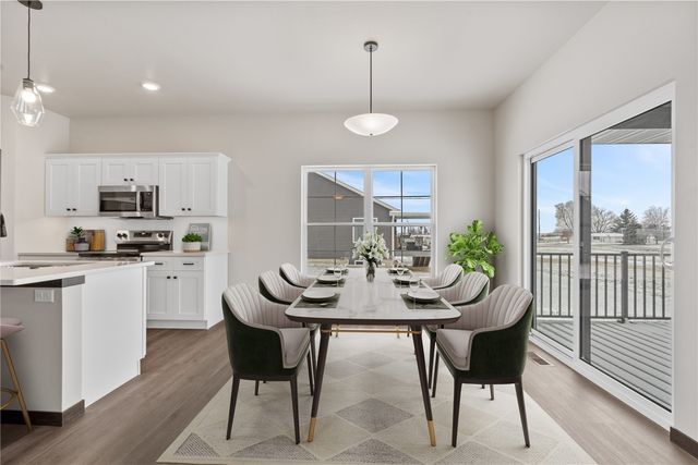 5021 Bluestem Street SW, Kalona, IA 52247