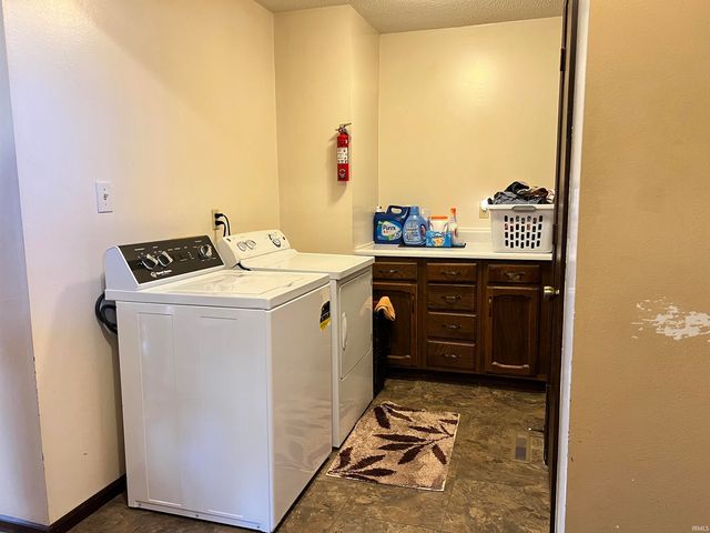 2103 W Hamilton Road, Fort Wayne, IN 46819