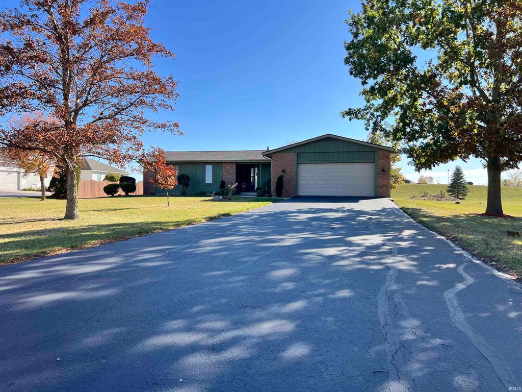 2103 W Hamilton Road, Fort Wayne, IN 46819