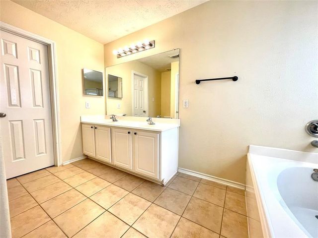5626 Claybeck Lane, Katy, TX 77494