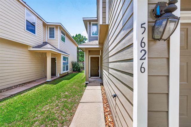 5626 Claybeck Lane, Katy, TX 77494