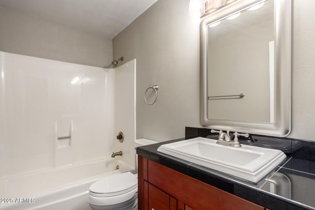 3912 S ELM Street, Tempe, AZ 85282