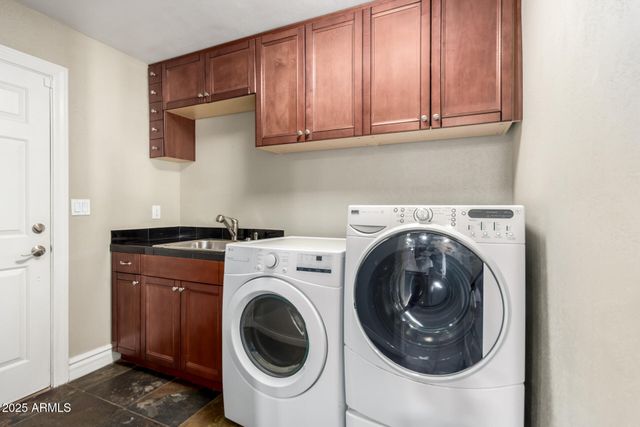 3912 S ELM Street, Tempe, AZ 85282