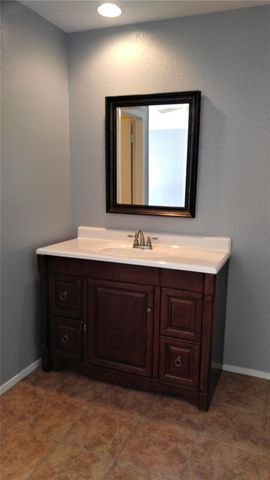 3806 Pecan Circle, La Porte, TX 77571