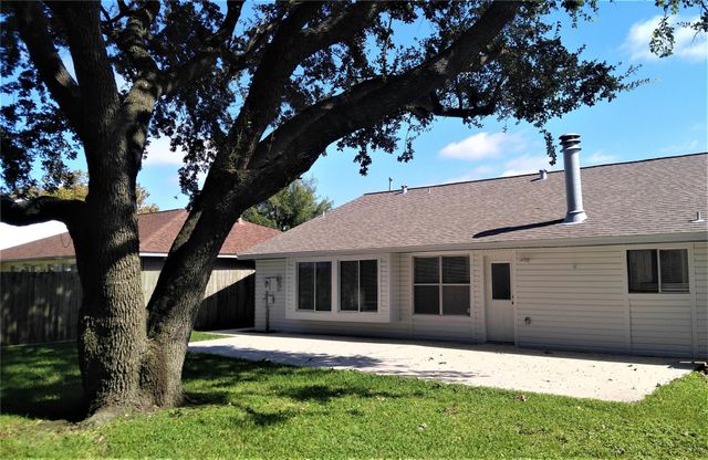 3806 Pecan Circle, La Porte, TX 77571