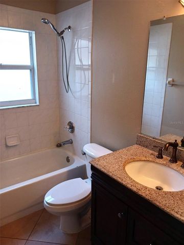 4617 NEWBOURNE WAY, Valrico, FL 33594
