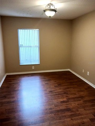 4617 NEWBOURNE WAY, Valrico, FL 33594