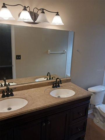 4617 NEWBOURNE WAY, Valrico, FL 33594