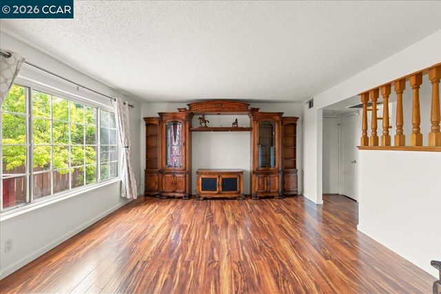 2080 Costa Ct, Pinole, CA 94564