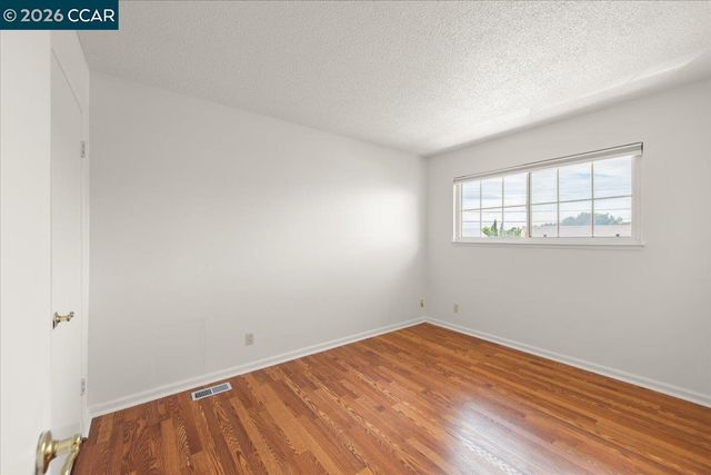 2080 Costa Ct, Pinole, CA 94564