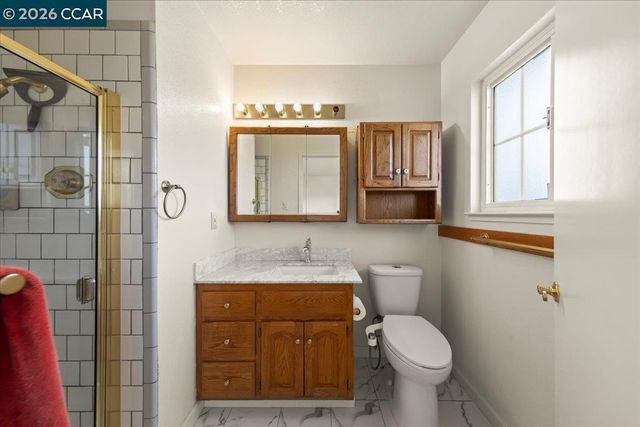 2080 Costa Ct, Pinole, CA 94564