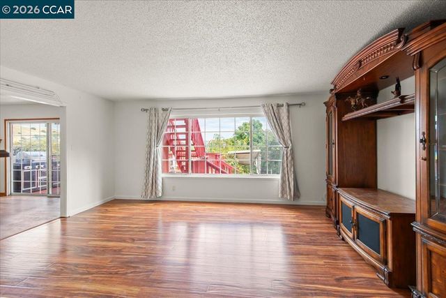2080 Costa Ct, Pinole, CA 94564