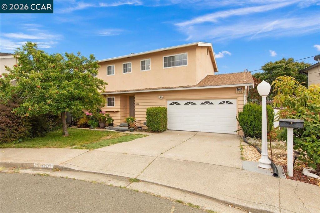 2080 Costa Ct, Pinole, CA 94564