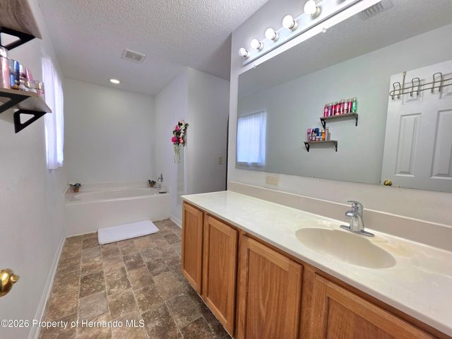 9055 Pemberton Street, Spring Hill, FL 34608