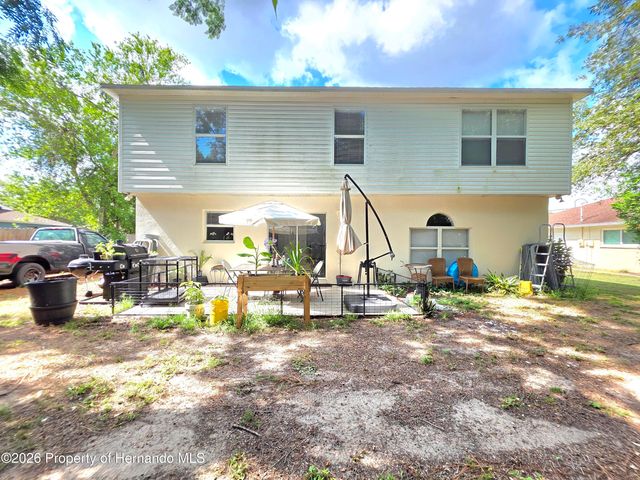 9055 Pemberton Street, Spring Hill, FL 34608
