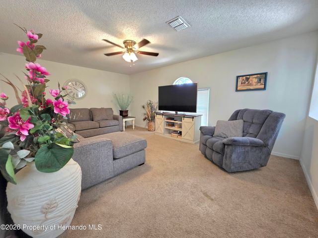 9055 Pemberton Street, Spring Hill, FL 34608