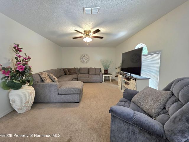 9055 Pemberton Street, Spring Hill, FL 34608
