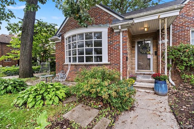 19015 Muirland Street, Detroit, MI 48221