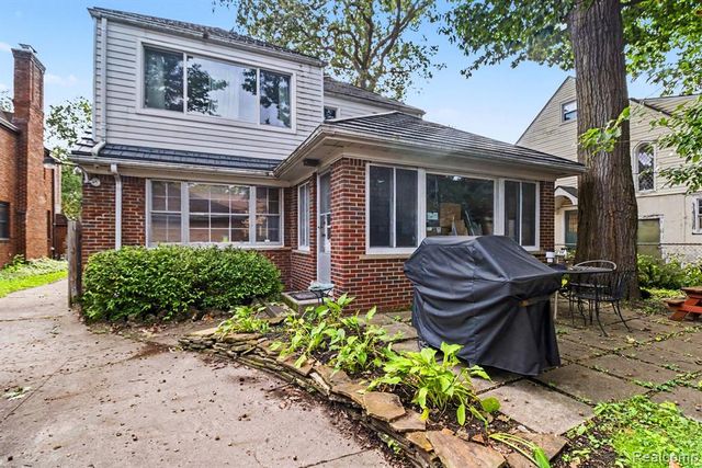 19015 Muirland Street, Detroit, MI 48221