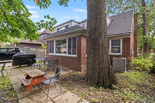 19015 Muirland Street, Detroit, MI 48221