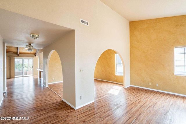 5643 HOLE IN ONE Drive, Prescott, AZ 86301