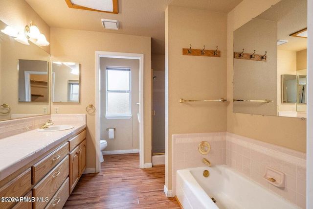 5643 HOLE IN ONE Drive, Prescott, AZ 86301