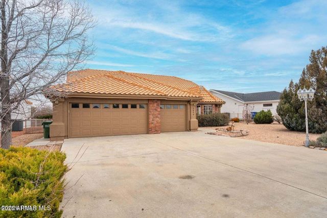 5643 HOLE IN ONE Drive, Prescott, AZ 86301