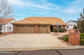 5643 HOLE IN ONE Drive, Prescott, AZ 86301