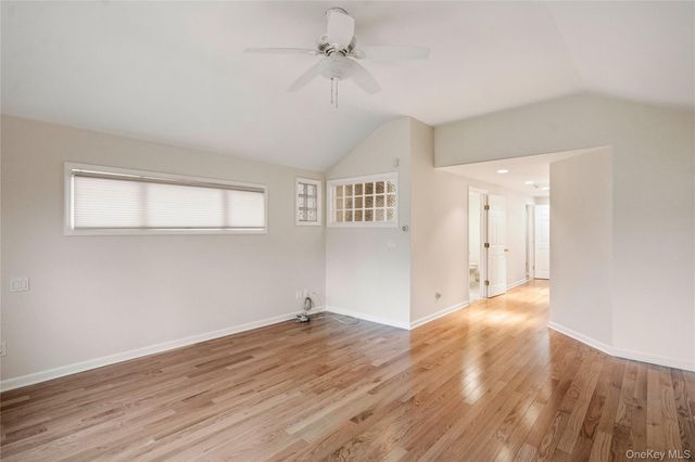 60 Wakefield Avenue, Port Washington, NY 11050