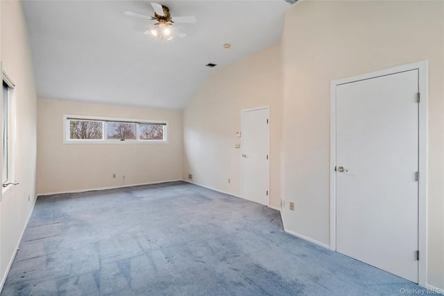 60 Wakefield Avenue, Port Washington, NY 11050