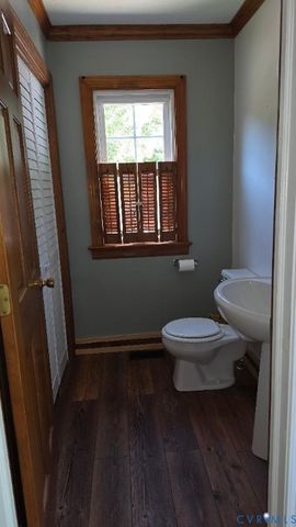 7101 N Hairpin Dr, Quinton, VA 23141