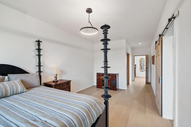 10 Roll Top Circle, Cape Fair, MO 65624