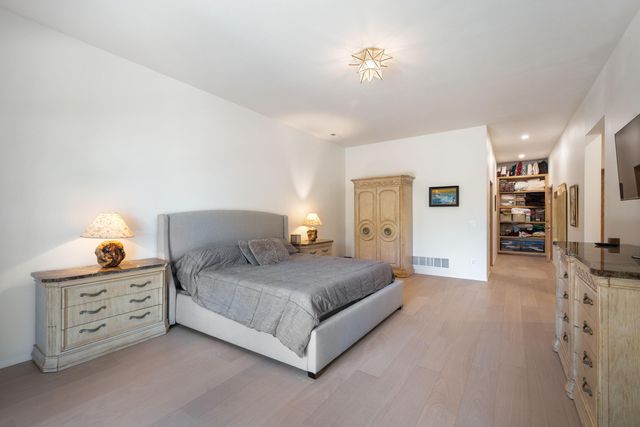 10 Roll Top Circle, Cape Fair, MO 65624