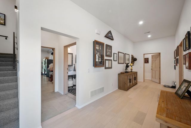 10 Roll Top Circle, Cape Fair, MO 65624